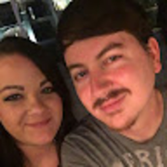 Meet your Posher, Renee - Picture 1 of 1